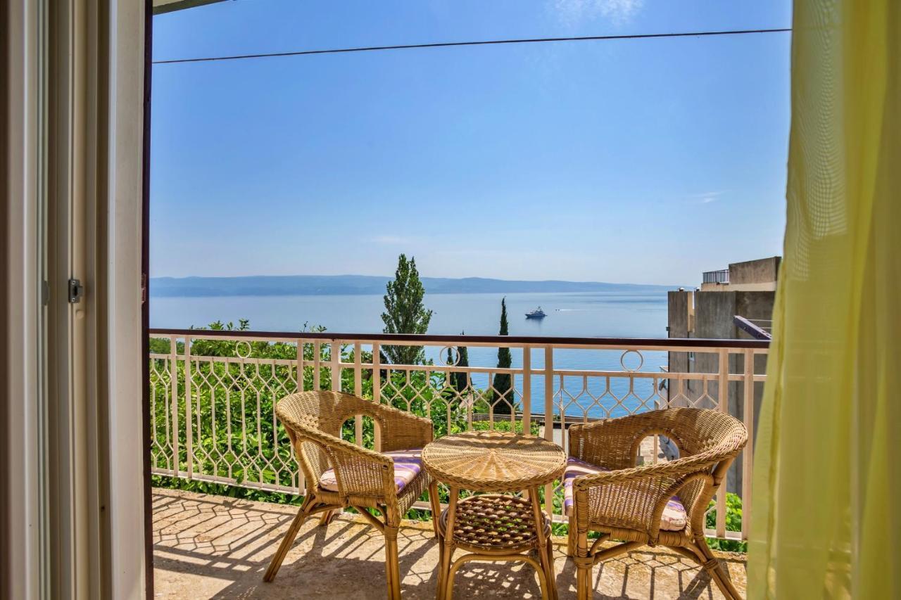 Apartment Merica Omis Exterior photo
